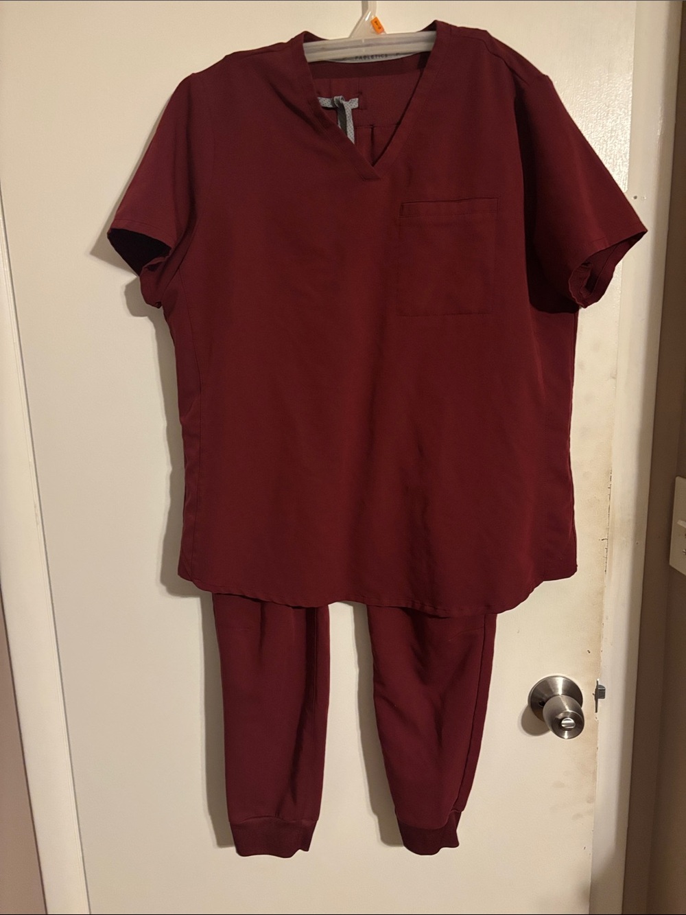 Fabletics Women’s Burgundy Short-Sleeve Scrub Jogger Set